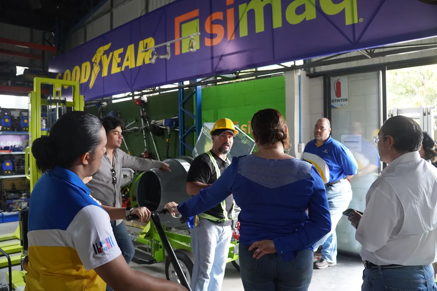 Práctica de operación de una mezcladora de concreto